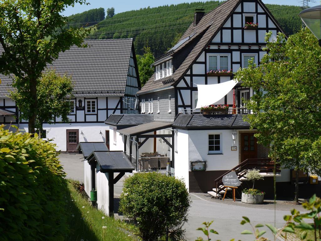 Gasthof Zur Post Schmallenberg Exterior foto